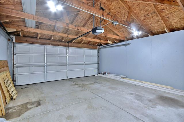 7215 W Farwell Avenue, Chicago, IL 60631