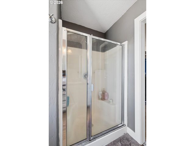 4725 DAISY St, Springfield, OR 97478