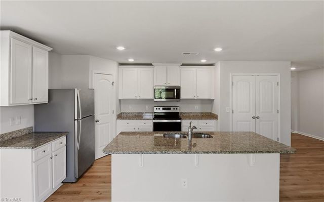 2106 Briar Run Drive, Greensboro, NC 27405
