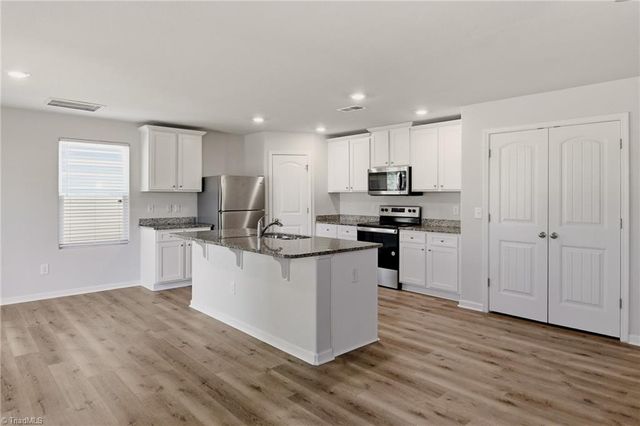 2106 Briar Run Drive, Greensboro, NC 27405