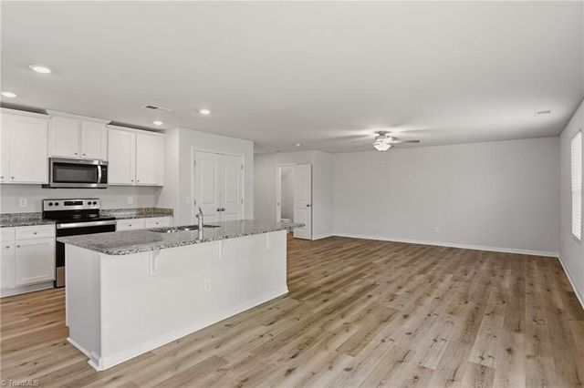 2106 Briar Run Drive, Greensboro, NC 27405