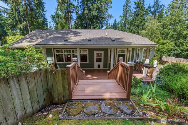 155 Louisa Street, Port Townsend, WA 98368