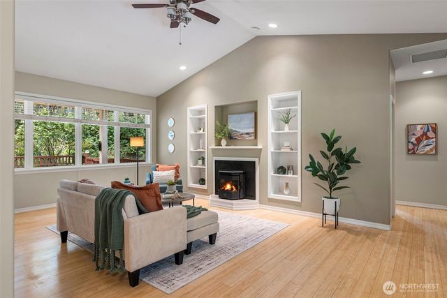155 Louisa Street, Port Townsend, WA 98368