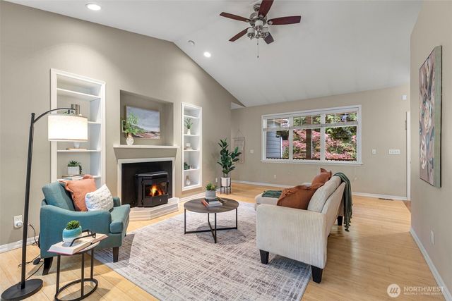 155 Louisa Street, Port Townsend, WA 98368
