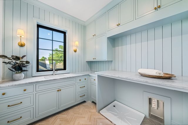 6847 Lakeshore Drive, Dallas, TX 75214