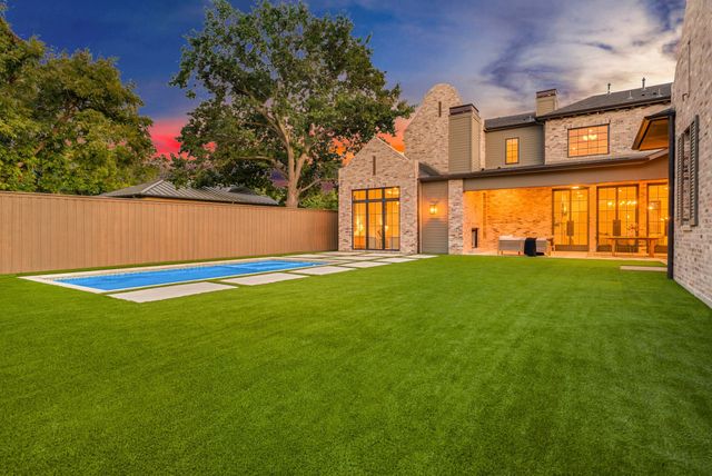 6847 Lakeshore Drive, Dallas, TX 75214