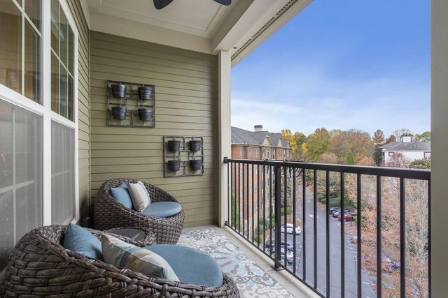 2300 Peachford Road 4403, Dunwoody, GA 30338