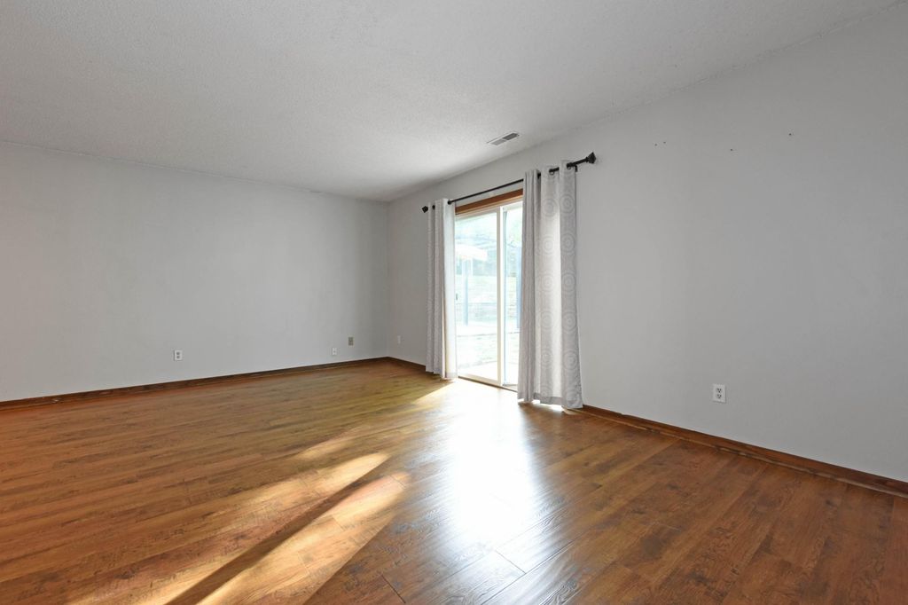 6781 Sherwood Road, Woodbury, MN 55125 — photo 5