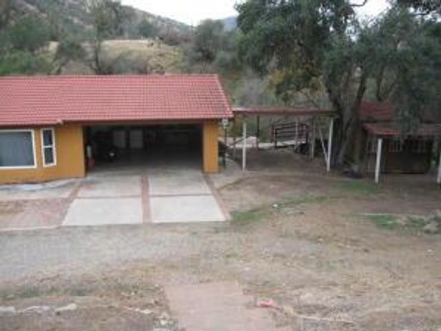 35548 Hummingbird Lane, Yokuts Valley, CA 93675