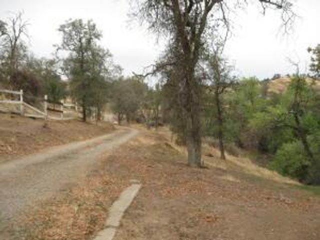 35548 Hummingbird Lane, Yokuts Valley, CA 93675