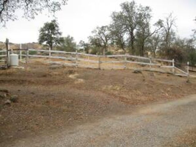 35548 Hummingbird Lane, Yokuts Valley, CA 93675