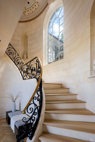 27 Upper Rd, Ross, CA 94957