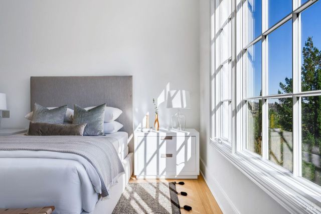 27 Upper Rd, Ross, CA 94957