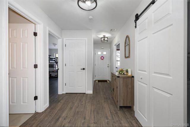 787 Gregory Court, Highland, NY 12528