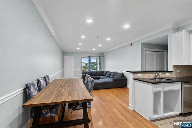 15-19 Tichenor 403, Newark, NJ 07114