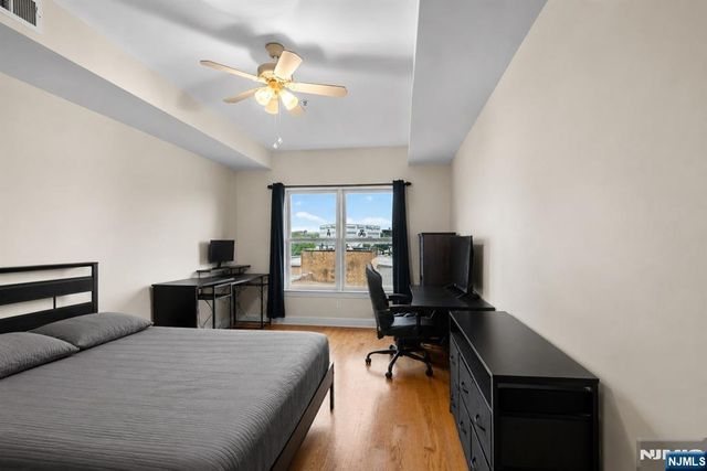 15-19 Tichenor 403, Newark, NJ 07114