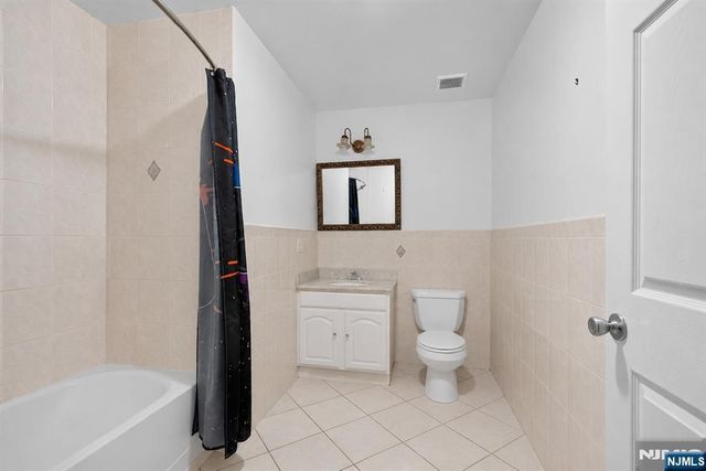 15-19 Tichenor 403, Newark, NJ 07114