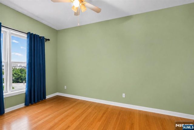 15-19 Tichenor 403, Newark, NJ 07114