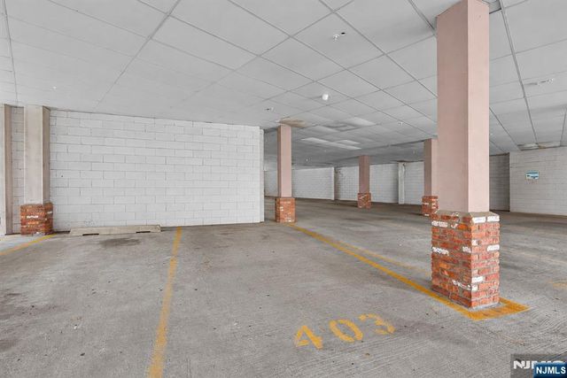 15-19 Tichenor 403, Newark, NJ 07114