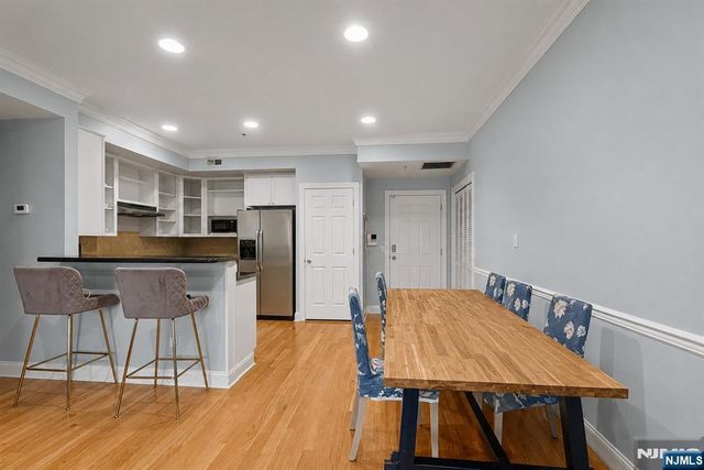 15-19 Tichenor 403, Newark, NJ 07114