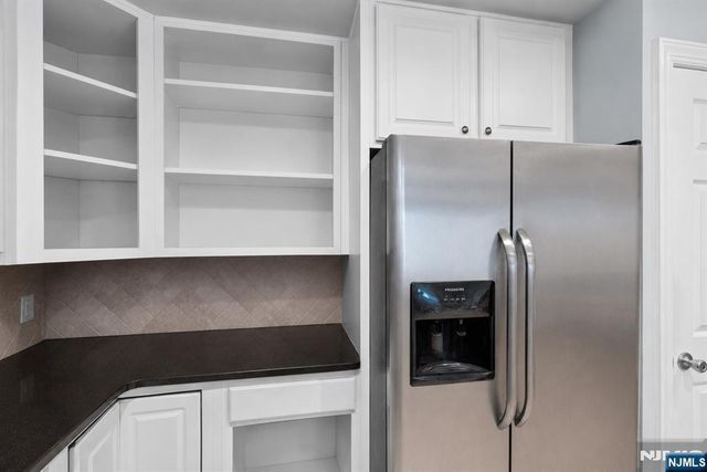 15-19 Tichenor 403, Newark, NJ 07114