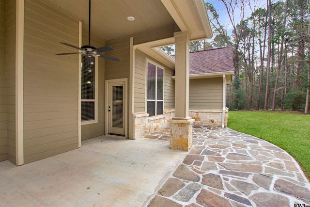 15207 Maple Leaf Ct, Tyler, TX 75707