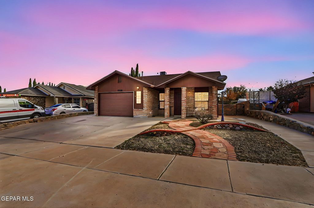 12528 MARTIN BAUMAN Drive, El Paso, TX 79928