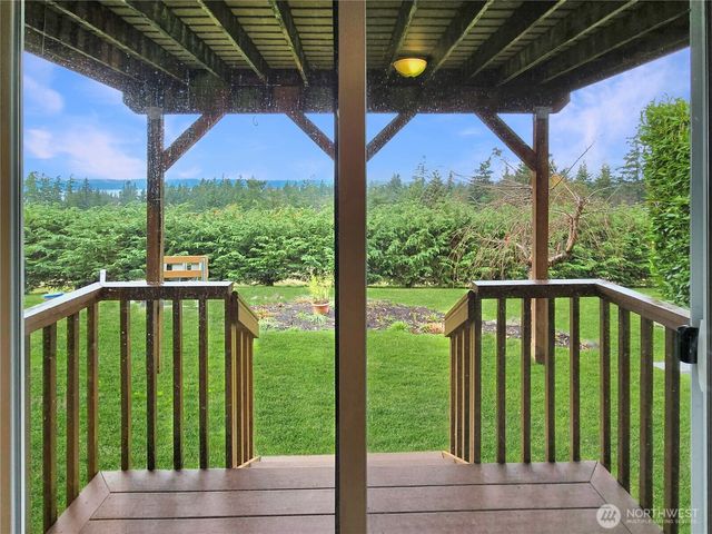 1028 Circle Drive, Camano Island, WA 98282