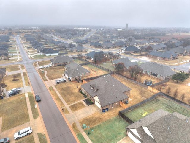634 Megan Lane, Blanchard, OK 73010
