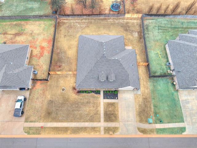 634 Megan Lane, Blanchard, OK 73010