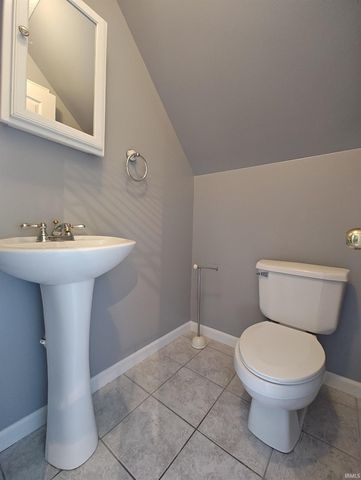 203 W Lake Street, Knox, IN 46534