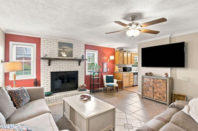 105 Pine Valley Drive, Wilmington, NC 28412