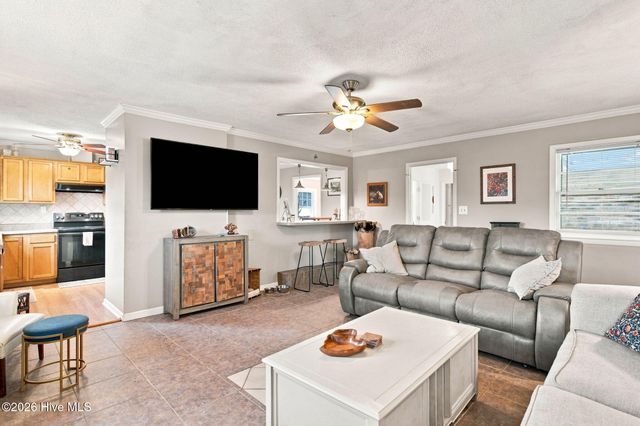 105 Pine Valley Drive, Wilmington, NC 28412