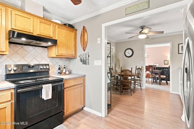 105 Pine Valley Drive, Wilmington, NC 28412