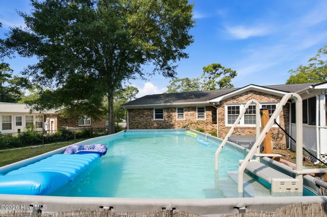 105 Pine Valley Drive, Wilmington, NC 28412