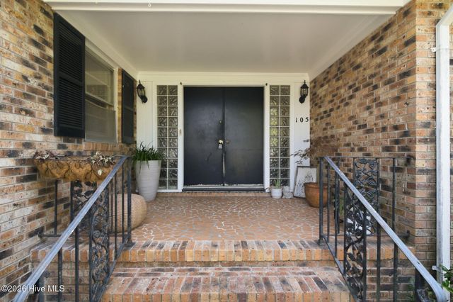 105 Pine Valley Drive, Wilmington, NC 28412