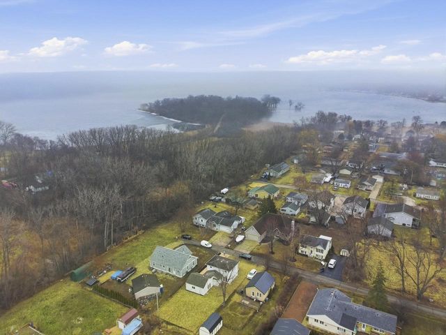 4227 Chestnut AVENUE, Delavan, WI 53115