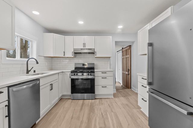 4227 Chestnut AVENUE, Delavan, WI 53115