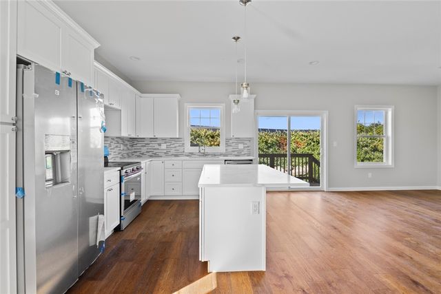 97 Ayda Rose Avenue, West Warwick, RI 02893