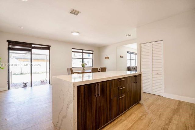 11712 SW 235th St, Homestead, FL 33032