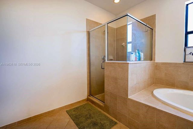 11712 SW 235th St, Homestead, FL 33032