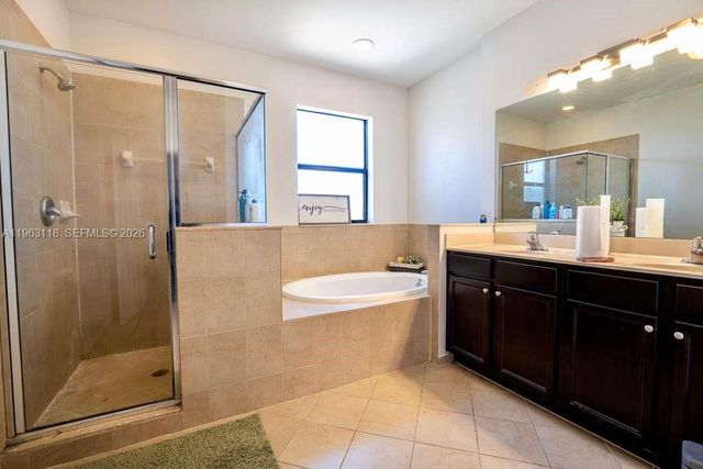 11712 SW 235th St, Homestead, FL 33032