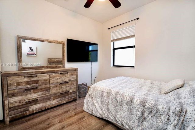 11712 SW 235th St, Homestead, FL 33032