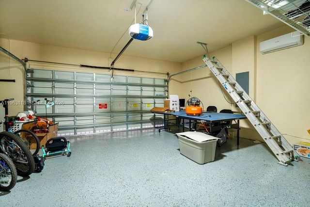 11712 SW 235th St, Homestead, FL 33032