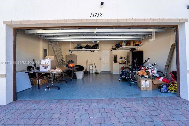 11712 SW 235th St, Homestead, FL 33032