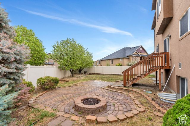 7812 N CRESTWOOD CIR, Eagle Mountain, UT 84005