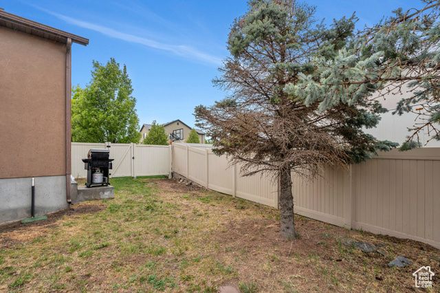 7812 N CRESTWOOD CIR, Eagle Mountain, UT 84005