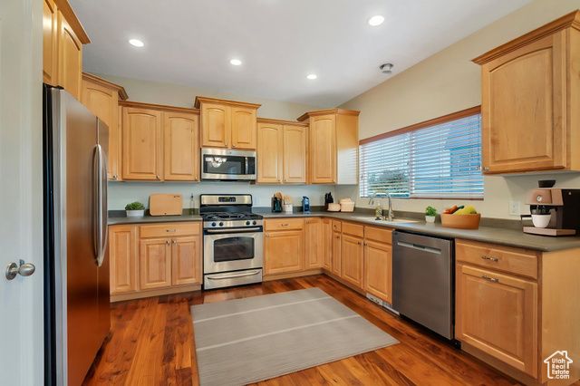 7812 N CRESTWOOD CIR, Eagle Mountain, UT 84005