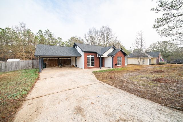 53 Shadowridge Lane, Phenix City, AL 36869