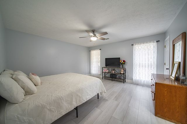 53 Shadowridge Lane, Phenix City, AL 36869